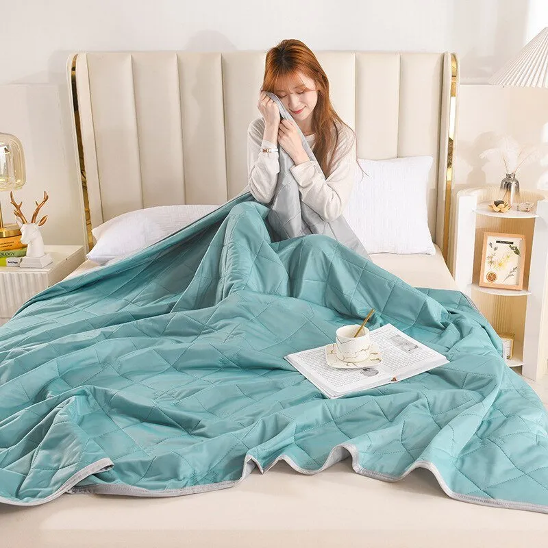 Cooling Blankets Lightweight Summer Quilt