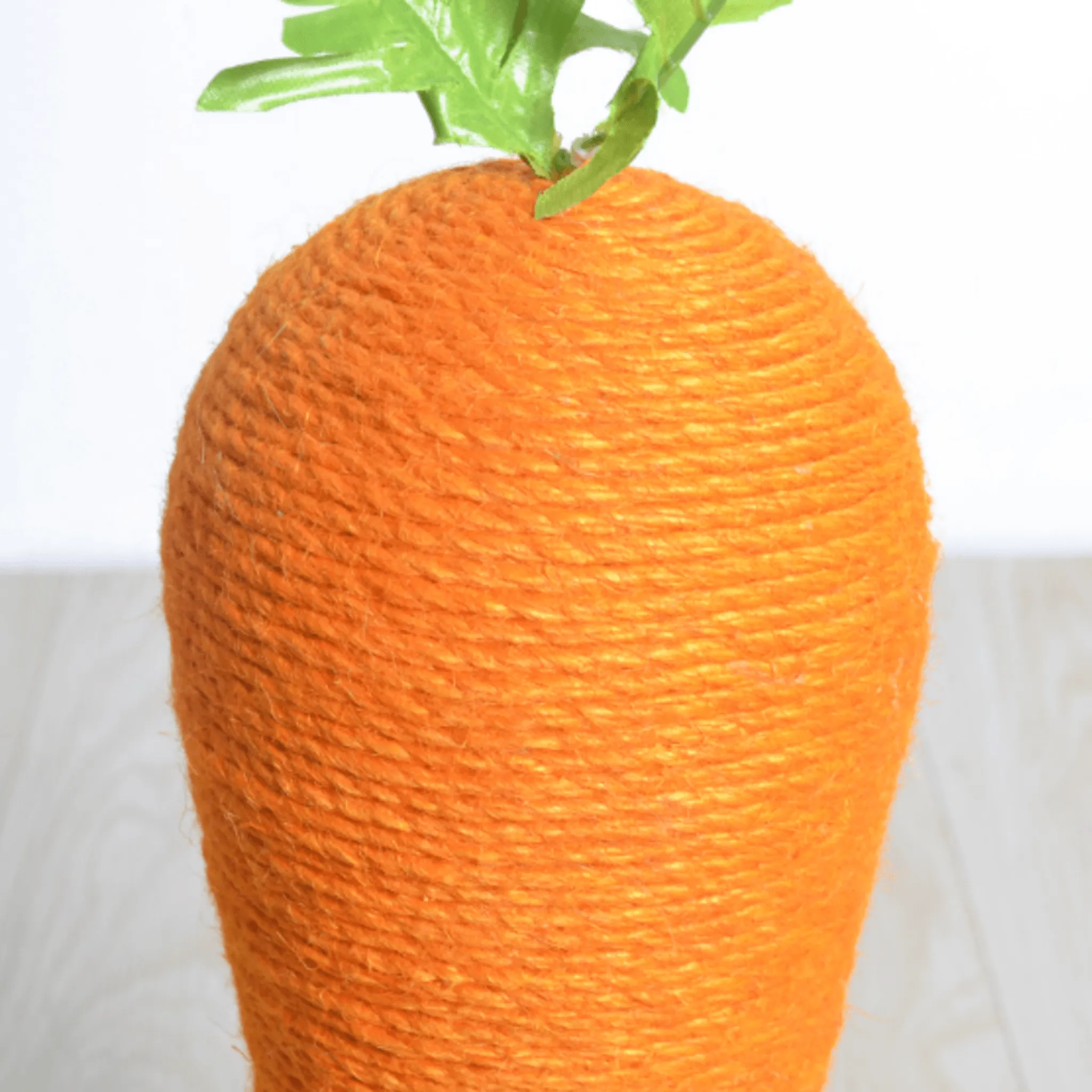 Giant Carrot Scratching Pole For Cats