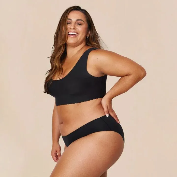 Leak Proof Brief - Navy (Moderate)