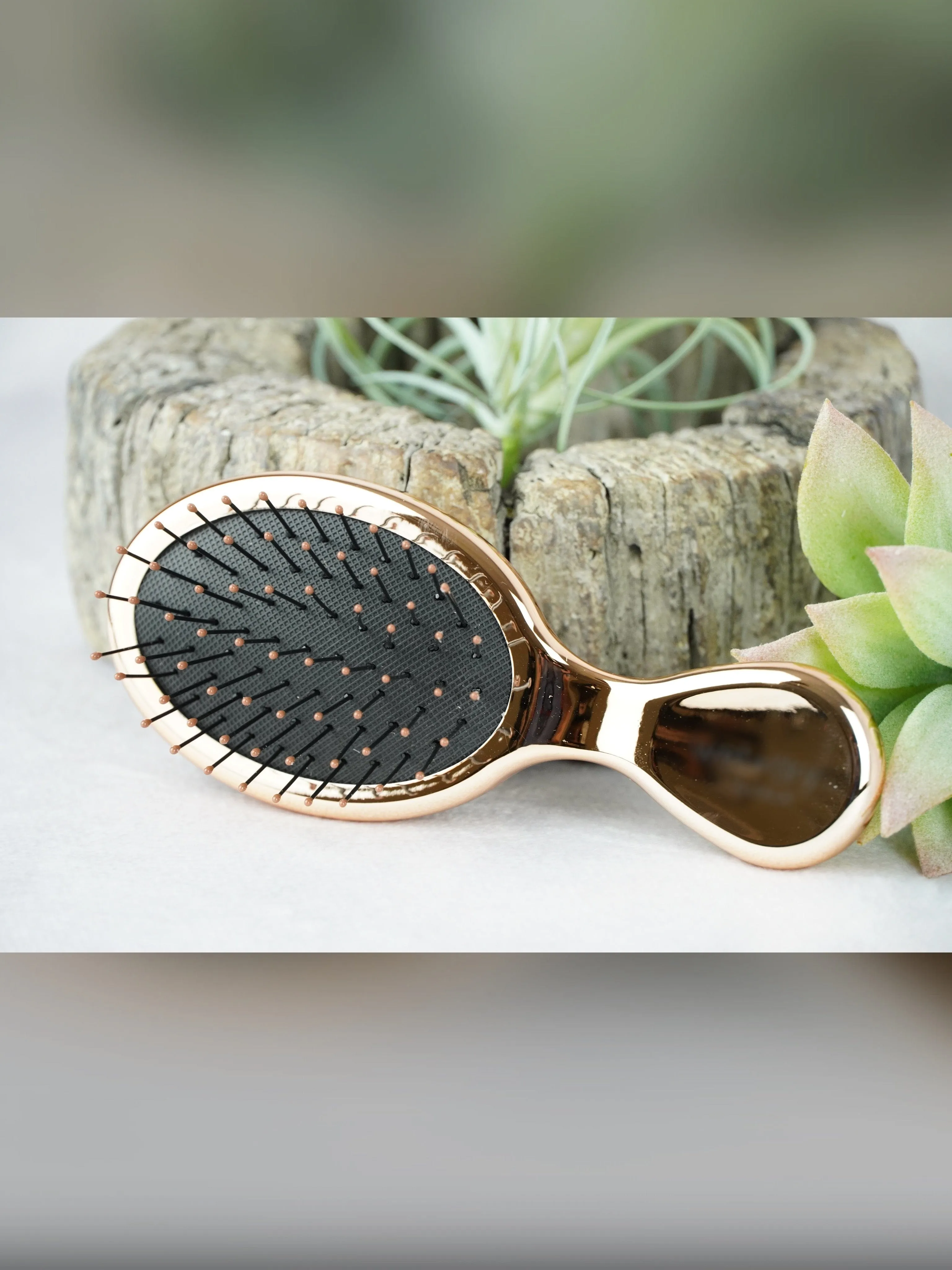 Mini Detangling Brush