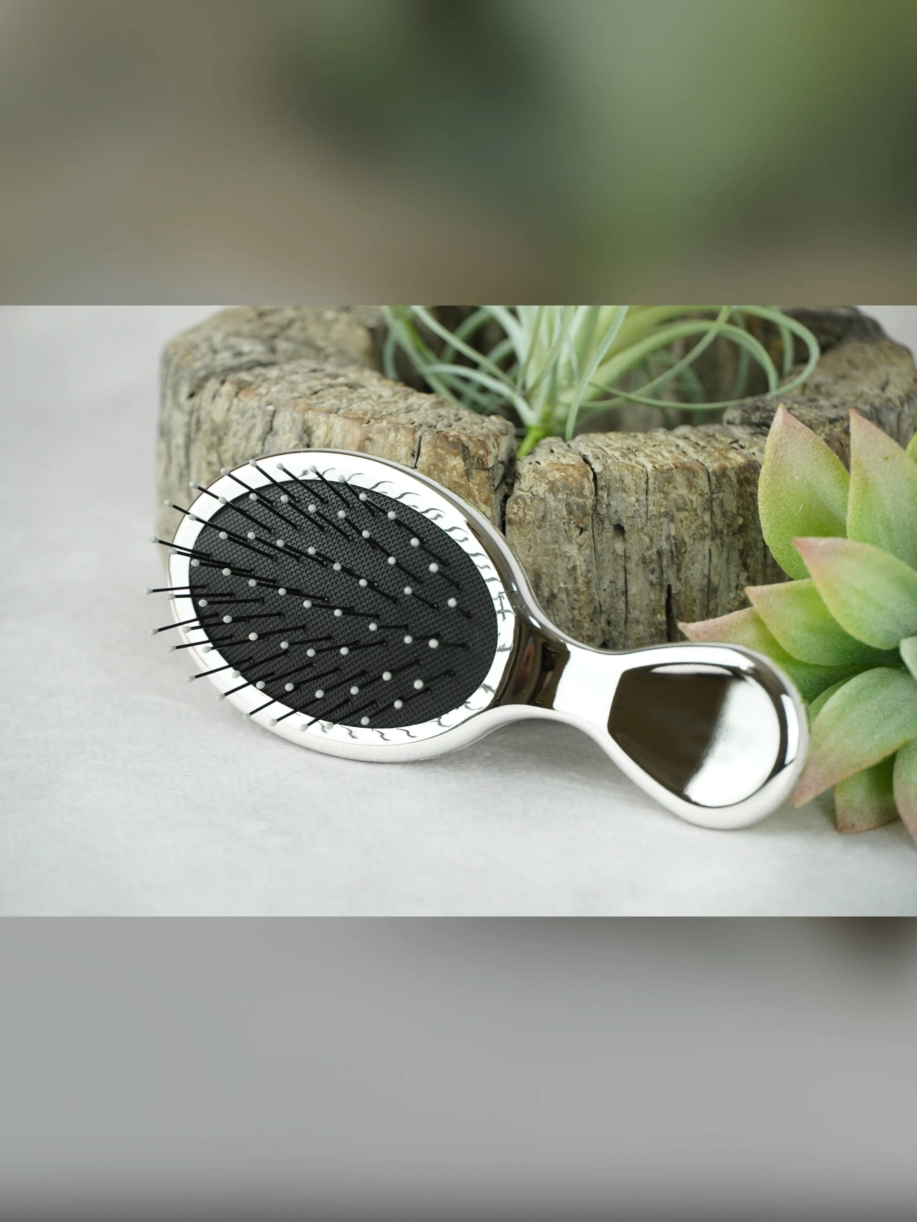 Mini Detangling Brush