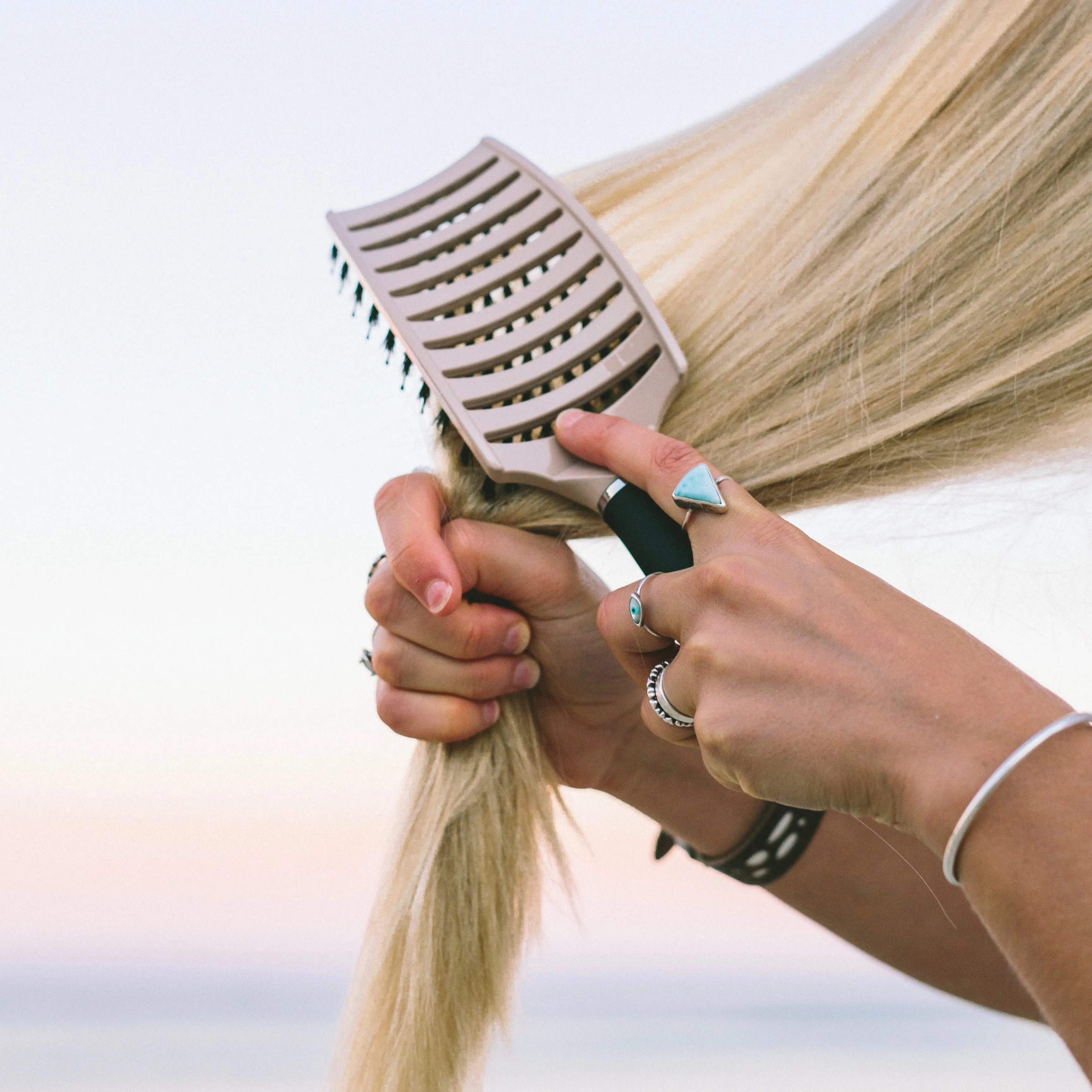 Scream-Free® Maxi Detangling Hair Brush - Latte